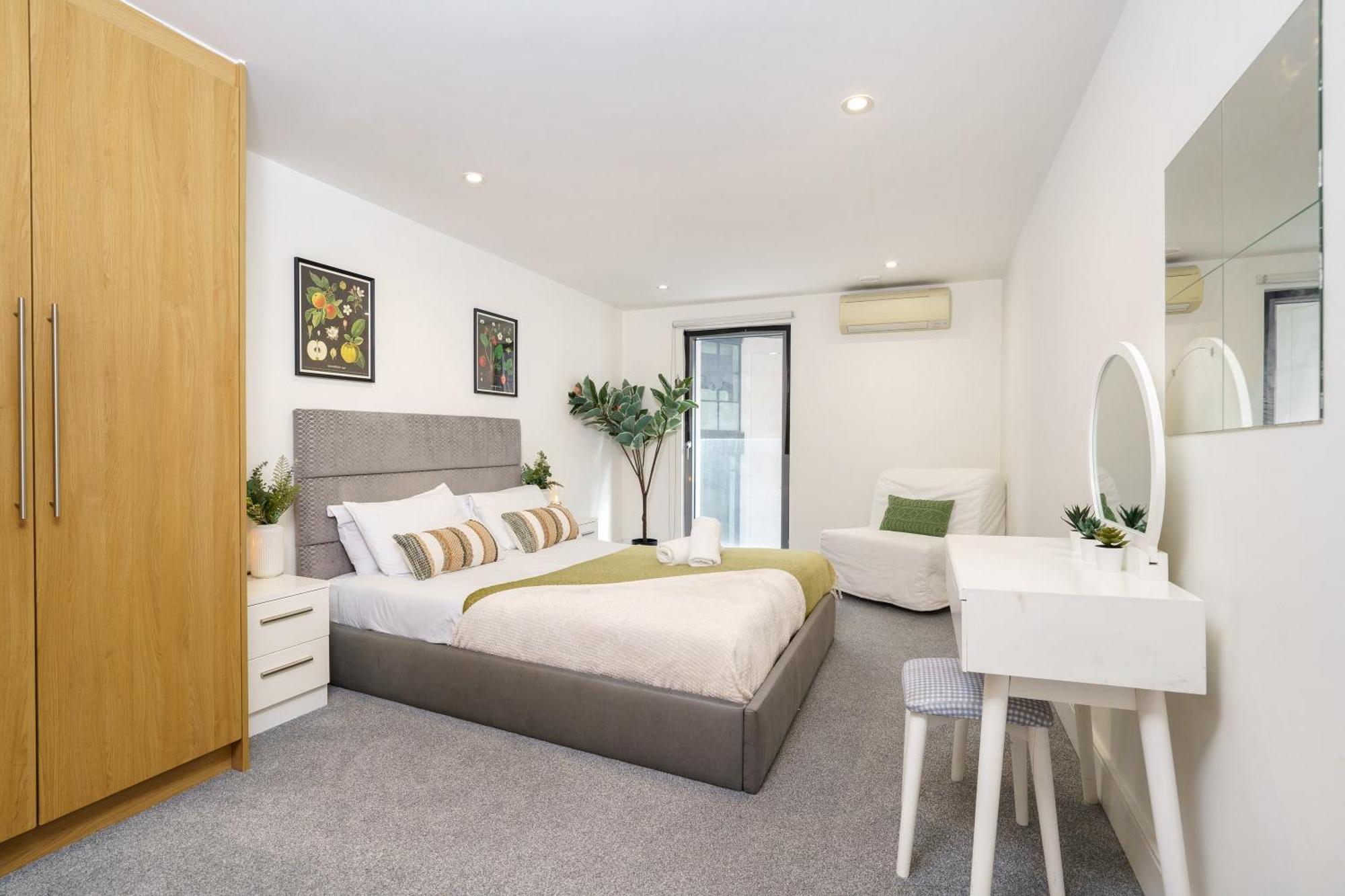 Modern 3 Bed 2 Bath Apartment Hyde Park ロンドン エクステリア 写真